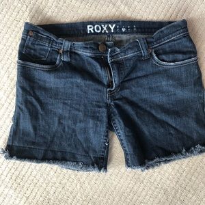 Roxy Estilo Frayed Denim Shorts Size 9